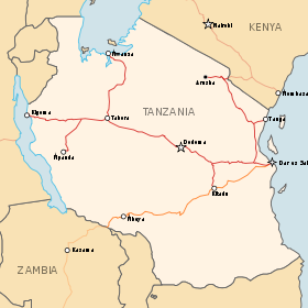 Eisenbahnlinien in Tansania (oben rot = Zentraleisenbahn, unten orange= TanSam-Eisenbahn)