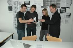 Foto: Uni Weimar Aufbau der Ausstellung