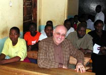 Foto: Alfred-Biolek-Stiftung Alfred Biolek in einer Schule