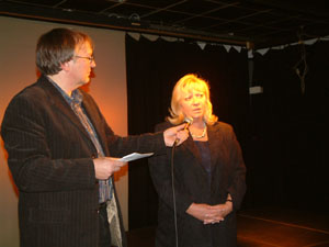 Rudolf Blauth im Gespräch mit Kerstin Cameron Foto: Peter Harke