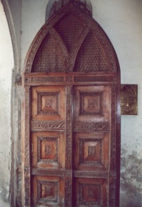 Traditionelle Tür Foto: Rudolf Blauth