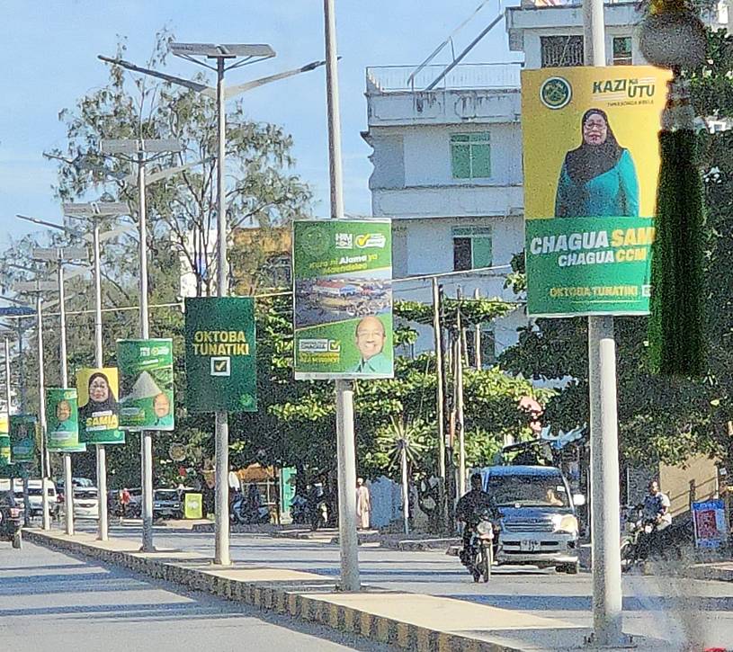 Foto: Hans Gummersbach Wahlwerbung in den Straßen von Sansibar