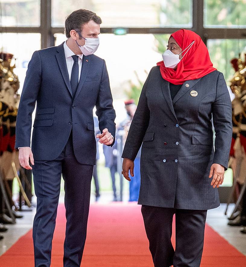 Staatspräsidentin Samia Suluhu Hassan beim Staatsbesuch in Frankreich 2022