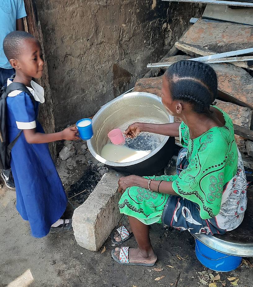 Eine warme Mahlzeit für alle Schülerinnen und Schüler (Foto: Helga Rohden)